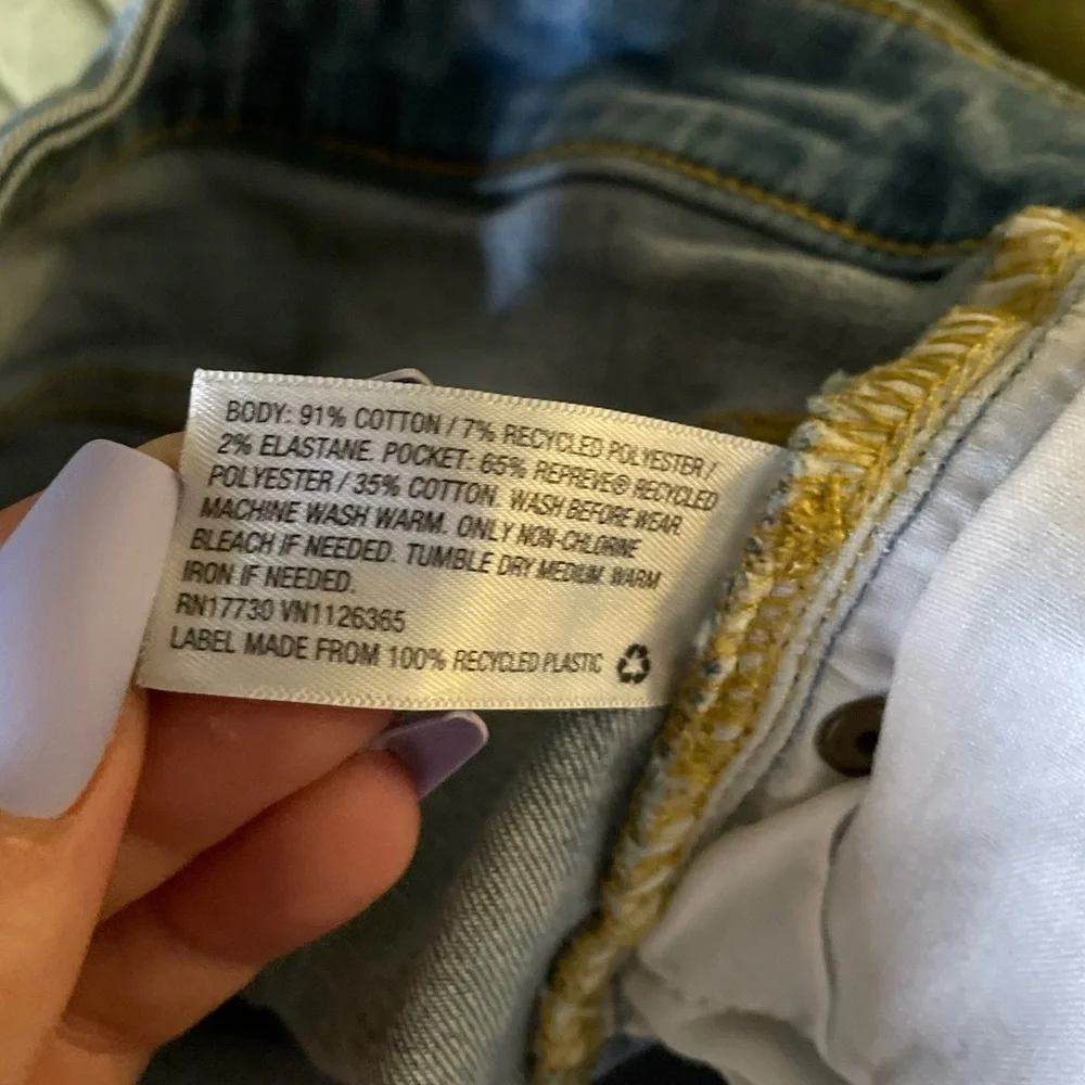 Universal Thread (𝕊𝔸𝕃𝔼) - Picture 6 of 7